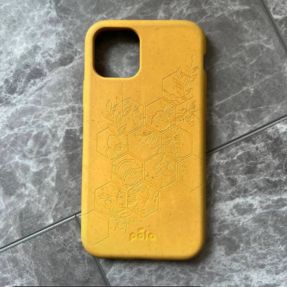 Yellow bee Pela Iphone 11 Pro Case - good used condition, made with plants
